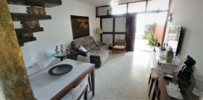 Casa ampla e arejada, apenas 100 metros do mar